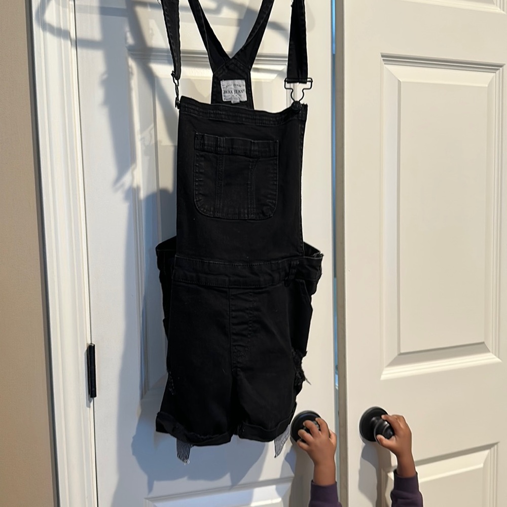 Overall shorts